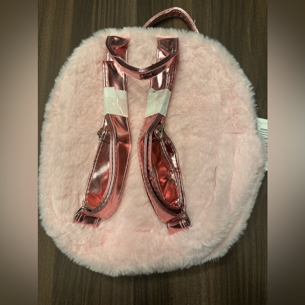 NWT Disney Minnie Mouse faux fur mini back pack - Picture 4 of 5